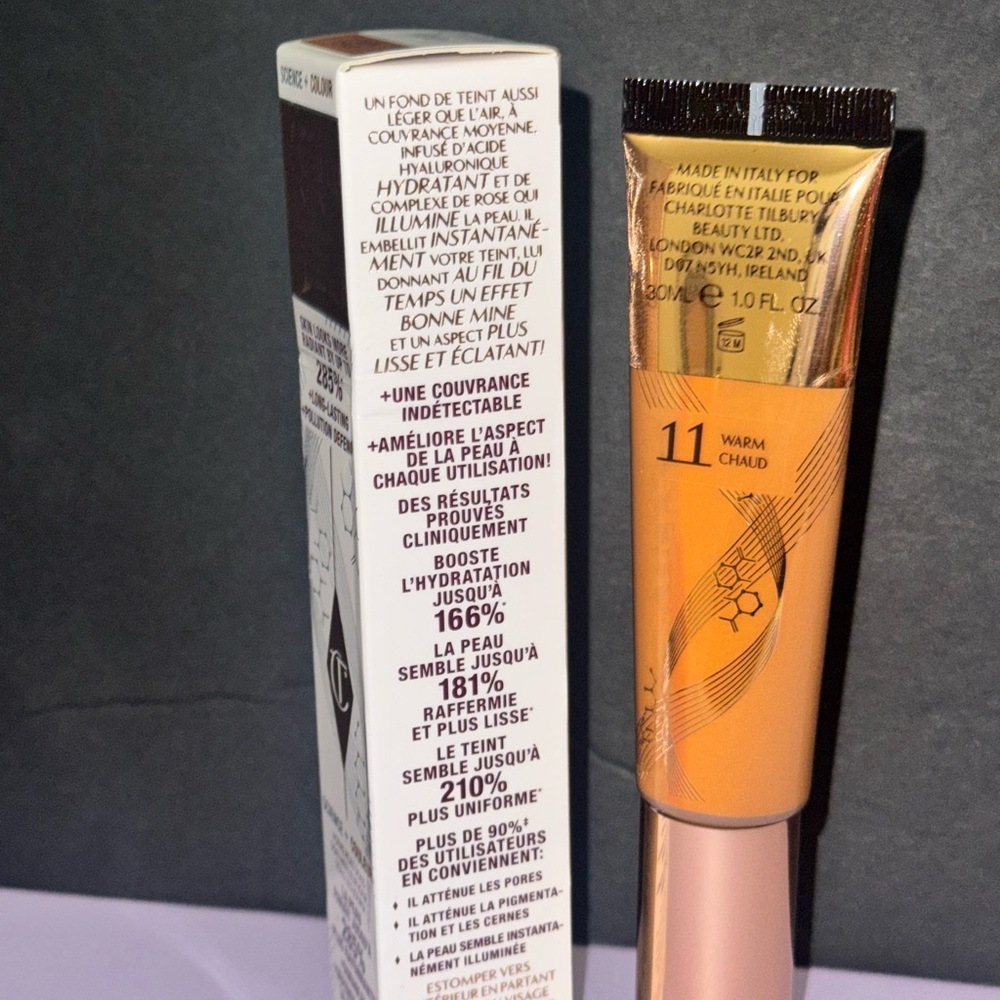Charlotte Tilbury Beautiful Skin Foundation - Warm 11 - Picture 6 of 7